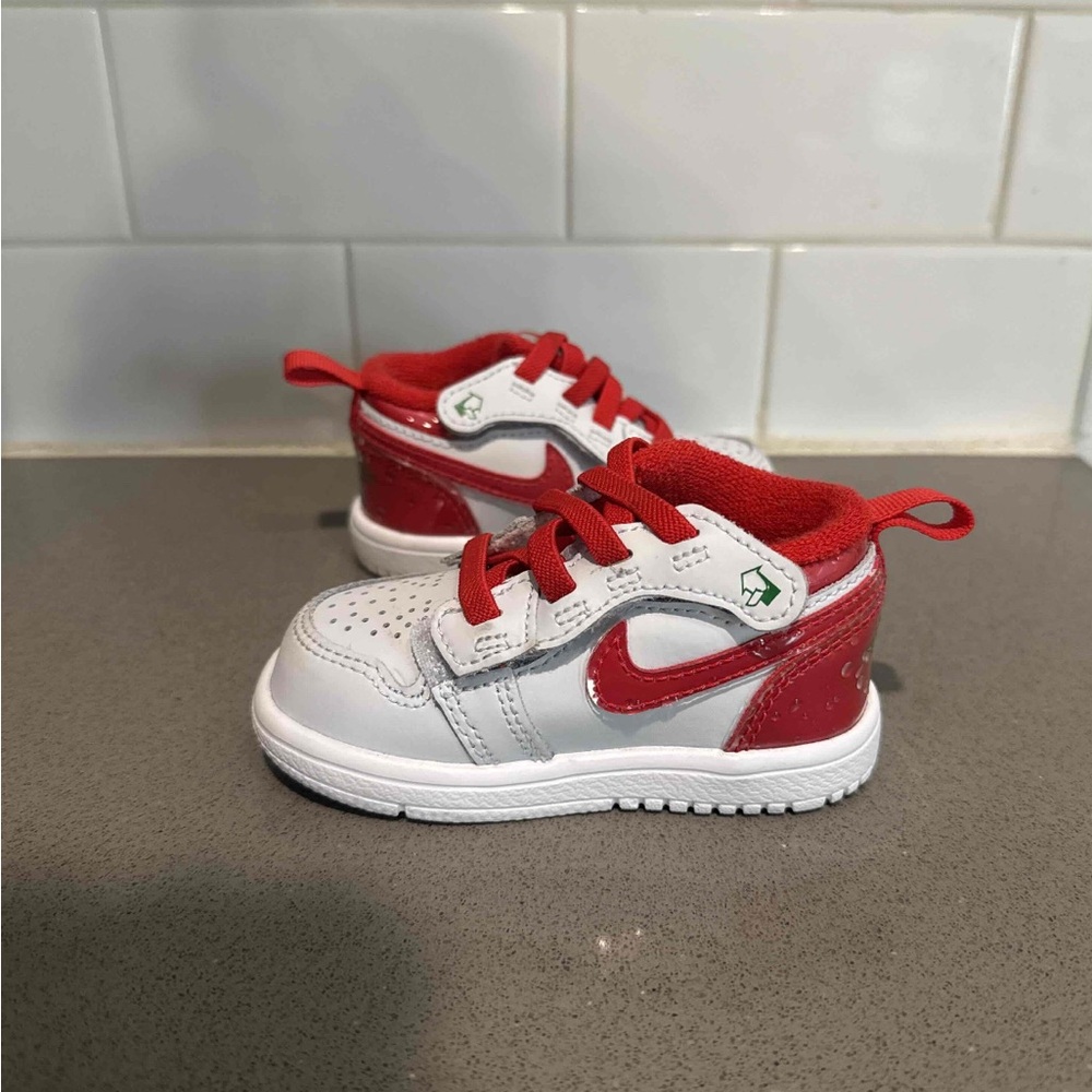 Air Jordan 1 Low SE Toddler Size 4 Gatorade Pack